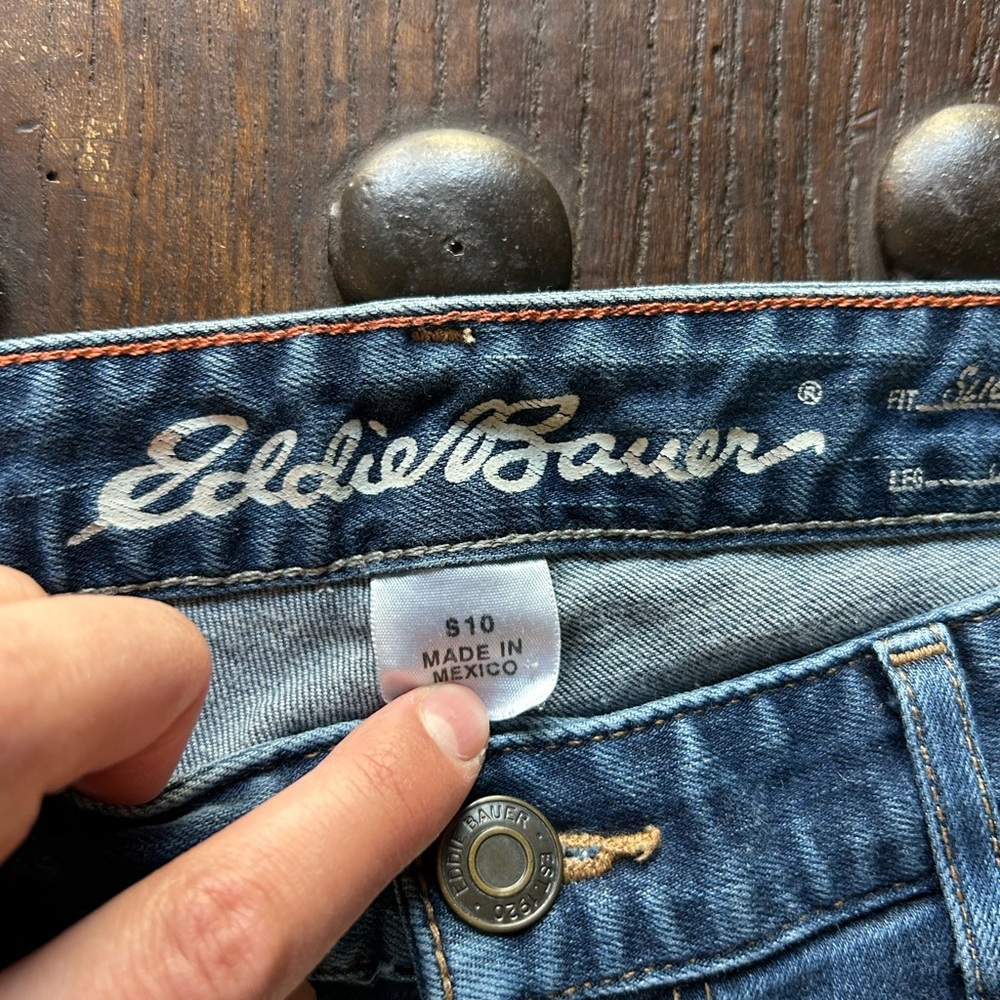 Eddie Bauer Straight Leg Jeans in Medium Blue - Picture 2 of 3